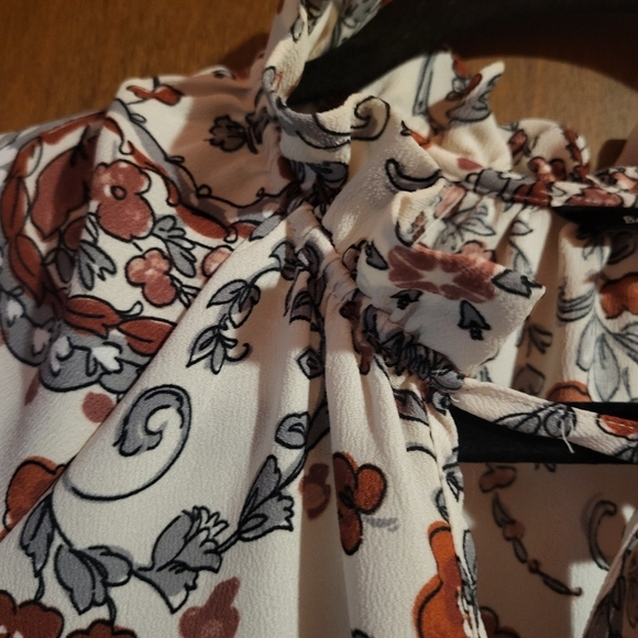 Banana Republic V-Neck Tie Ruffled Long Sleeve Paisley Peasant Midi Dress 8 - Picture 6 of 10